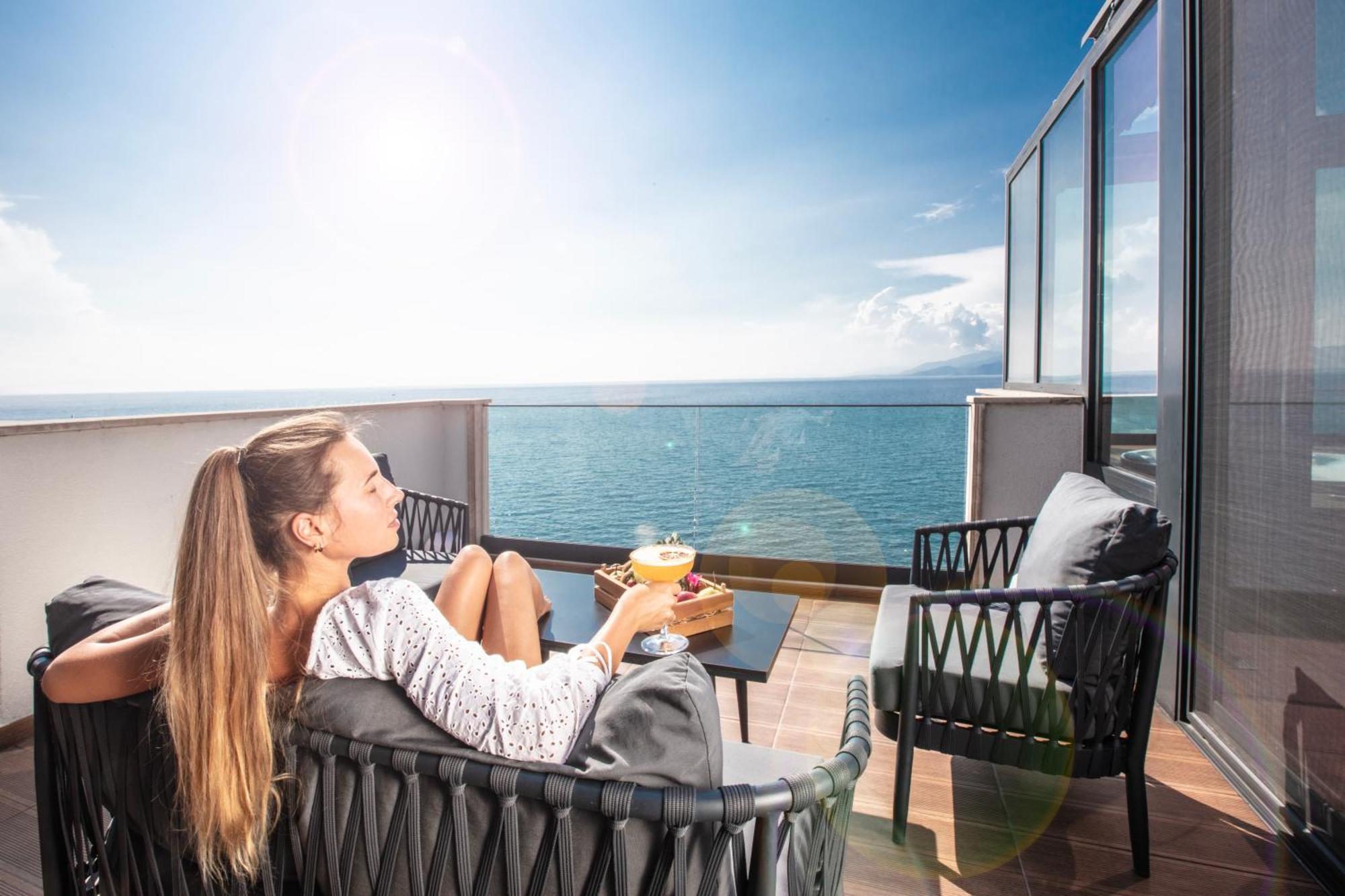 Charisma De Luxe Hotel Kusadası Exteriör bild