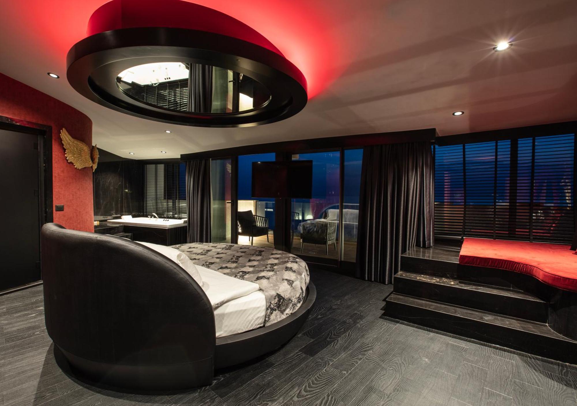 Charisma De Luxe Hotel Kusadası Exteriör bild