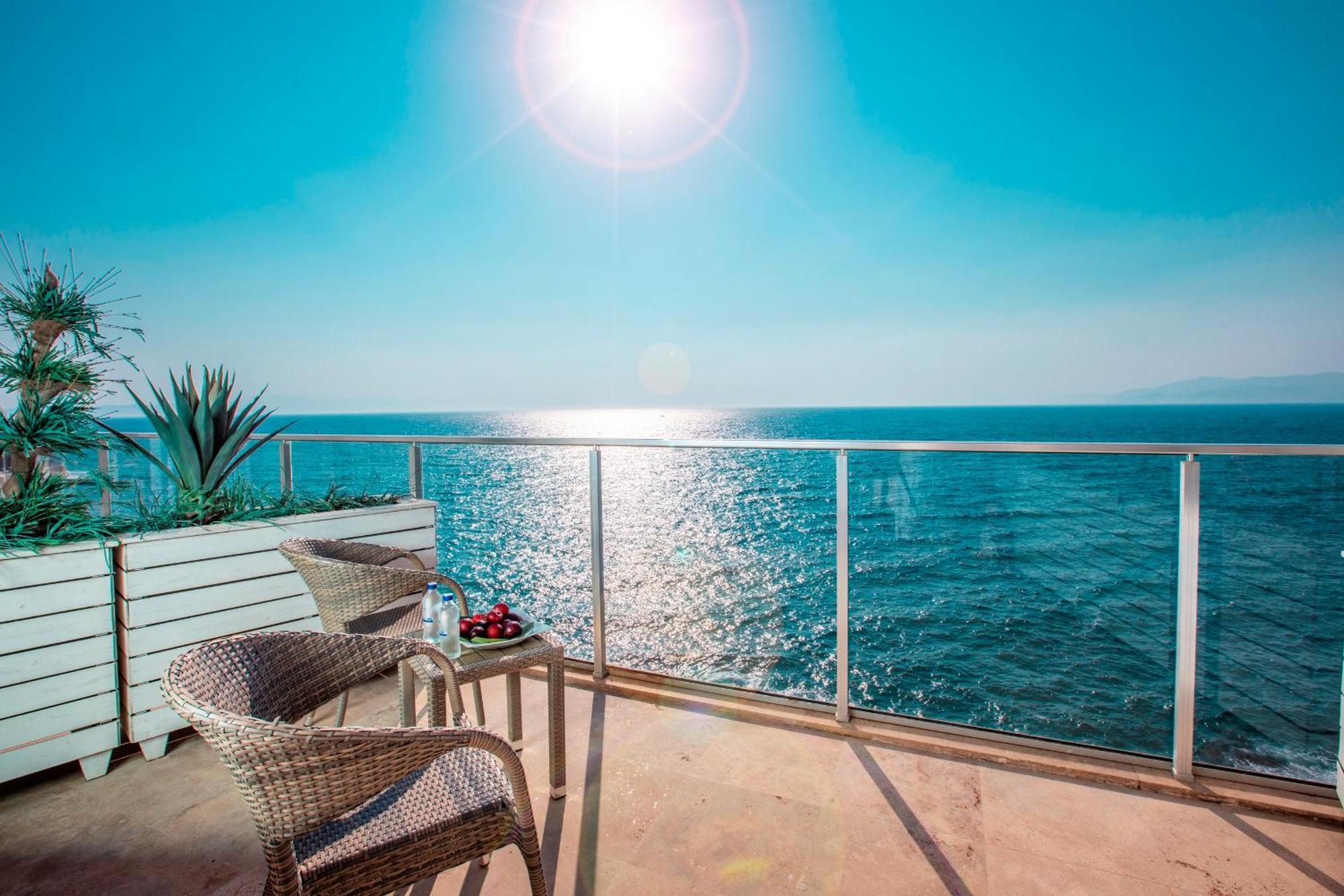 Charisma De Luxe Hotel Kusadası Exteriör bild